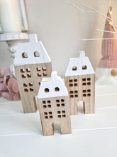 Load image into Gallery viewer, Wooden House Figure Set With White Roof