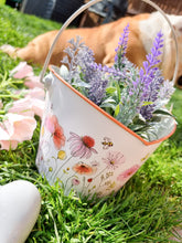 Load image into Gallery viewer, Pink & White Floral Heart Shaped Bucket