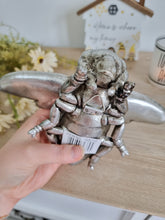 Load image into Gallery viewer, Intricate Silver Mountable Bee Figure