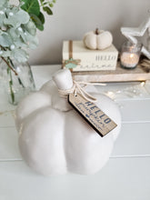 Load image into Gallery viewer, White Ceramic Pumpkin With String Tied Wooden Tag