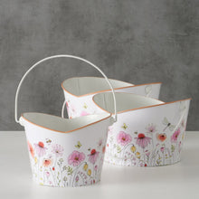 Load image into Gallery viewer, Pink & White Floral Heart Shaped Bucket