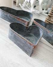 Load image into Gallery viewer, Heavily Rustic Vintage Style Heart Tray