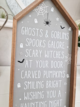 Load image into Gallery viewer, Haunted House Grey/White Halloween Plaque
