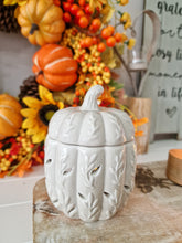Load image into Gallery viewer, Autumn Light Grey Ceramic Pumpkin Wax Melter
