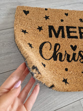 Load image into Gallery viewer, Seasonal Festive &#39;Merry Christmas&#39; Pretty Heart Detailed Doormat

