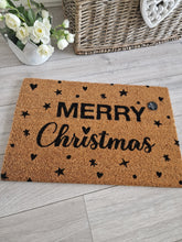 Load image into Gallery viewer, Seasonal Festive &#39;Merry Christmas&#39; Pretty Heart Detailed Doormat
