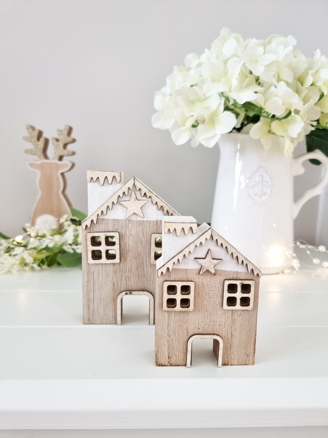 Nordic White Wooden Standing House - Set 2