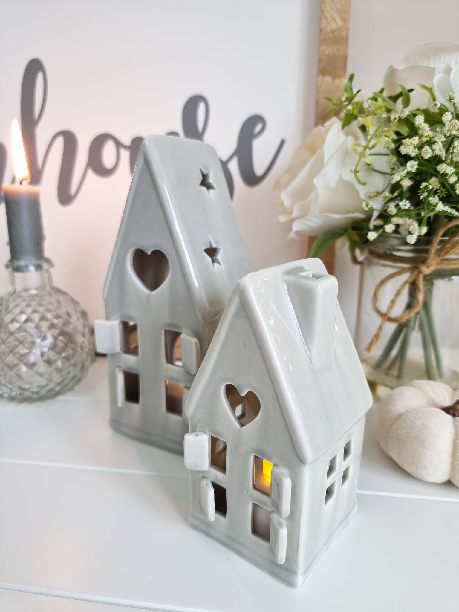Light Grey Ceramic House Candle Holder With LED Candle Peony Blossom