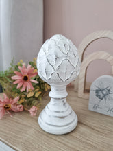 Load image into Gallery viewer, White Natural Mango Wood Artichoke
