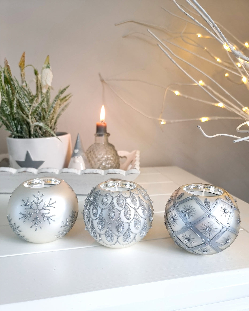 Silver Glass Bauble T-light Candle Holder