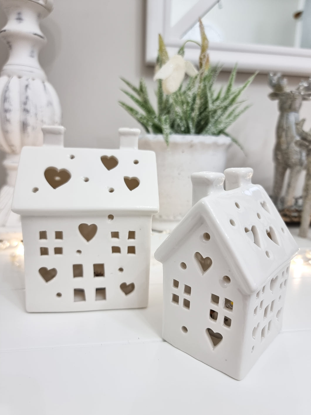 White Ceramic LED Heart House