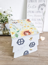Load image into Gallery viewer, Sunflower &amp; Bee Wooden Storage Caddy
