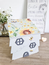 Load image into Gallery viewer, Sunflower &amp; Bee Wooden Storage Caddy
