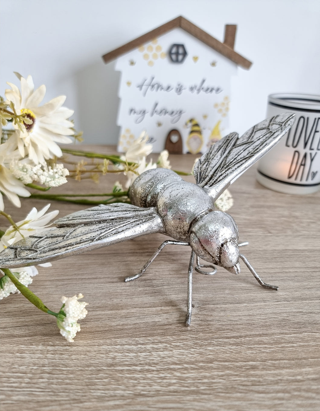 Intricate Fine Silver Bee Mountable Figure