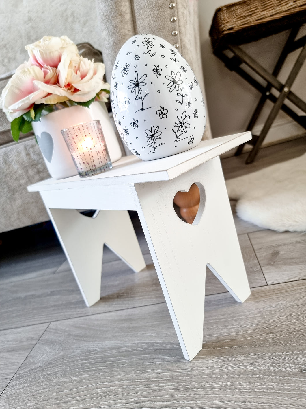 White Heart Mini Side Bench / Table