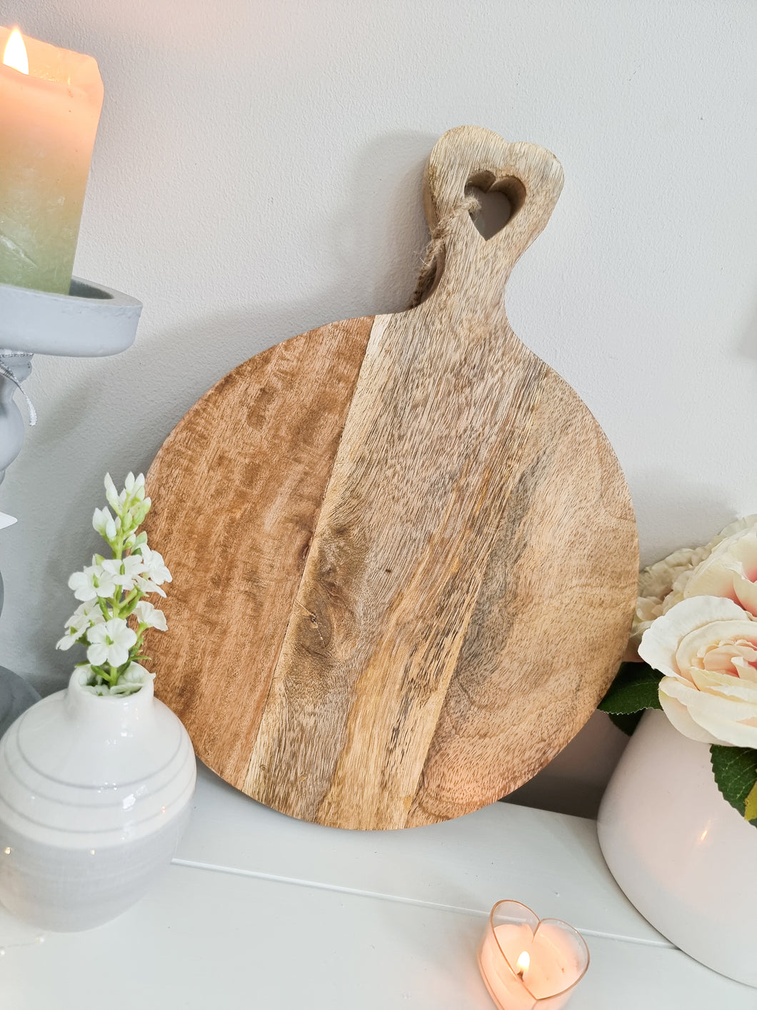 Heart Handle Natural Mango Wood Round Chopping Board