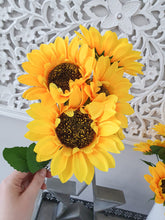 Load image into Gallery viewer, Faux Sunflower Bunch
